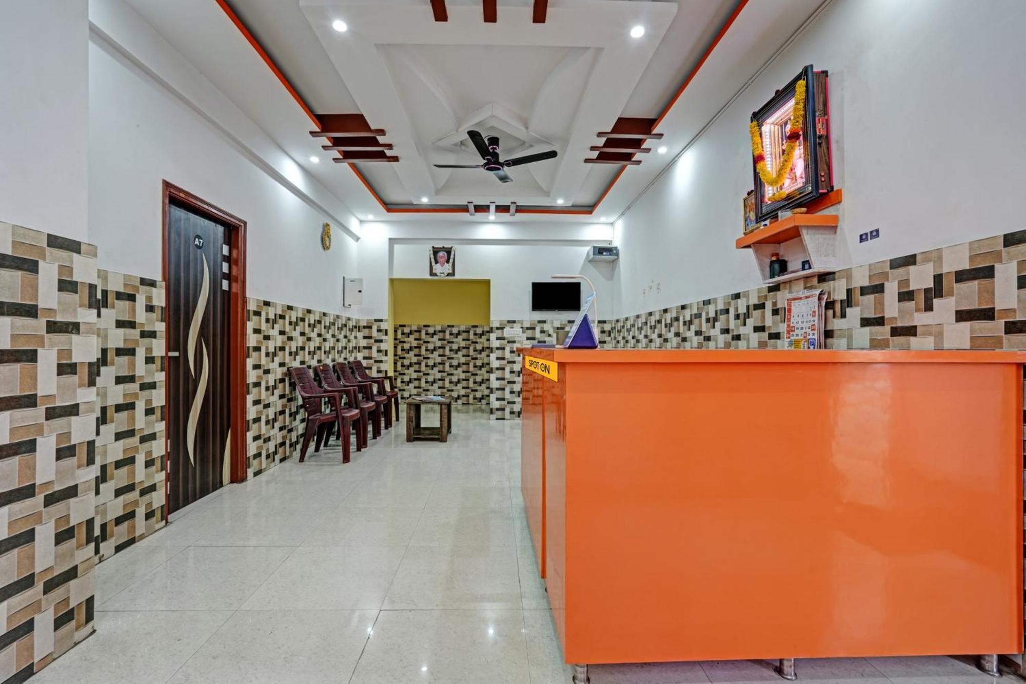 Spot On Anugraha Residency 호텔 Kumbalgod 외부 사진